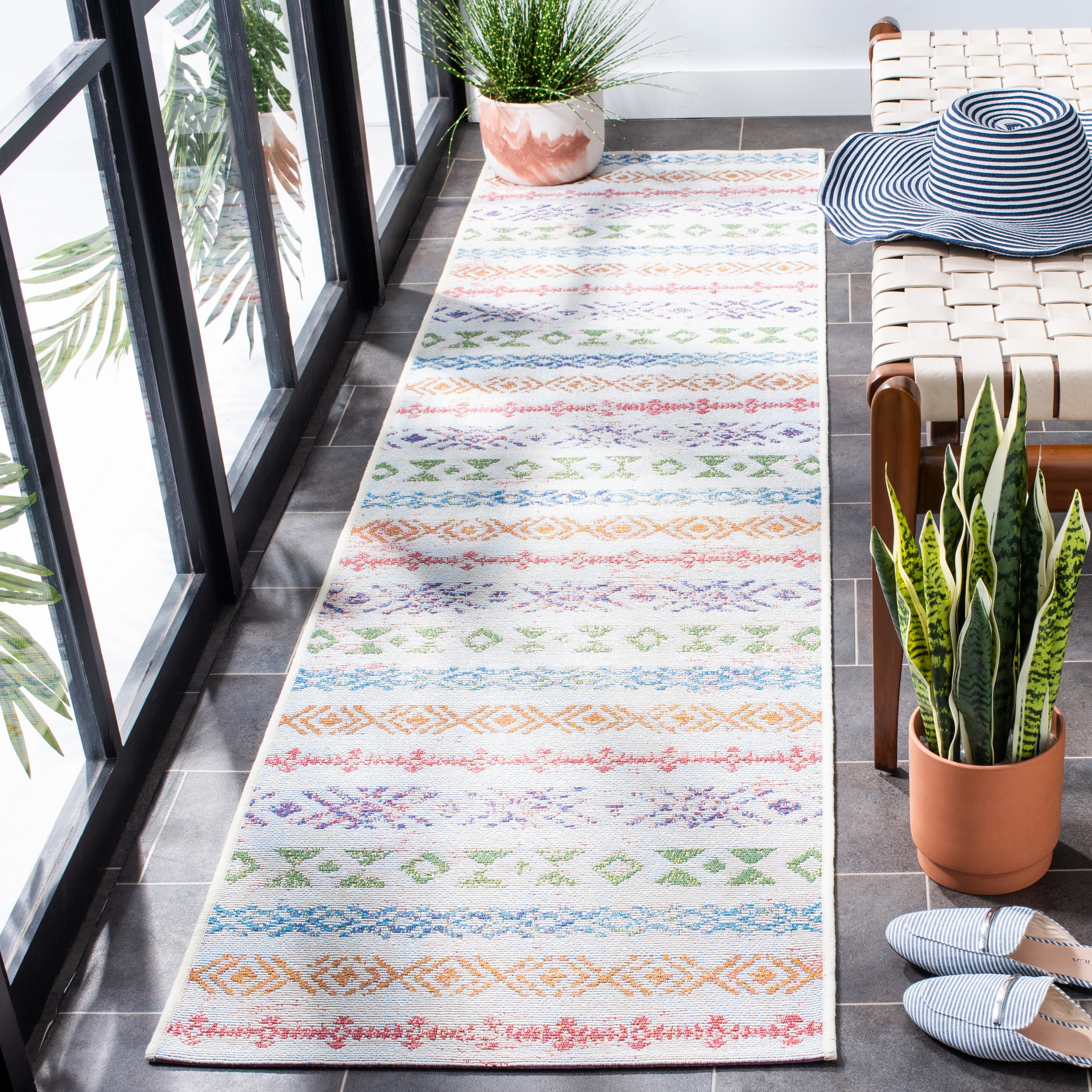 Safavieh Summer Joella Outdoor Geometric Striped Runner, Ivory/Blue, 2' x 8'