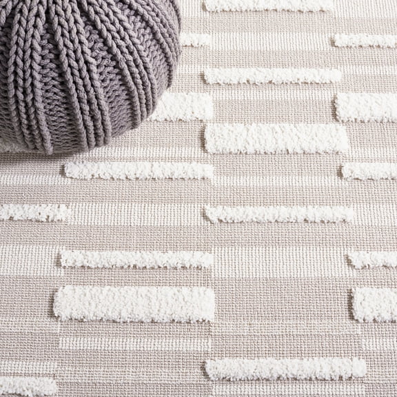 SAFAVIEH Trends Craig Geometric Area Rug, Beige/Ivory, 8' x 10'