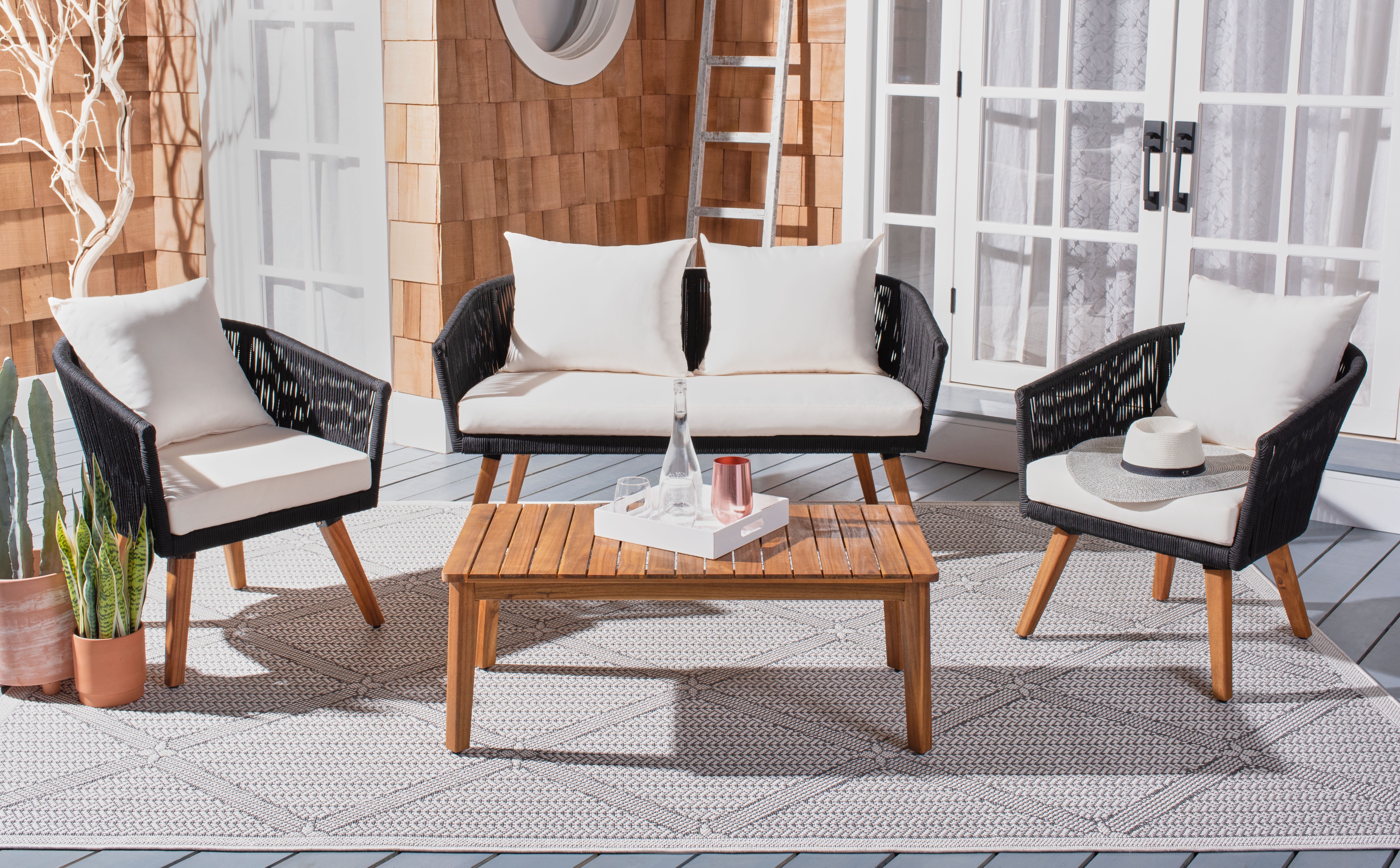 Safavieh Velso Outdoor 4 Piece Conversation Set - Black/Beige