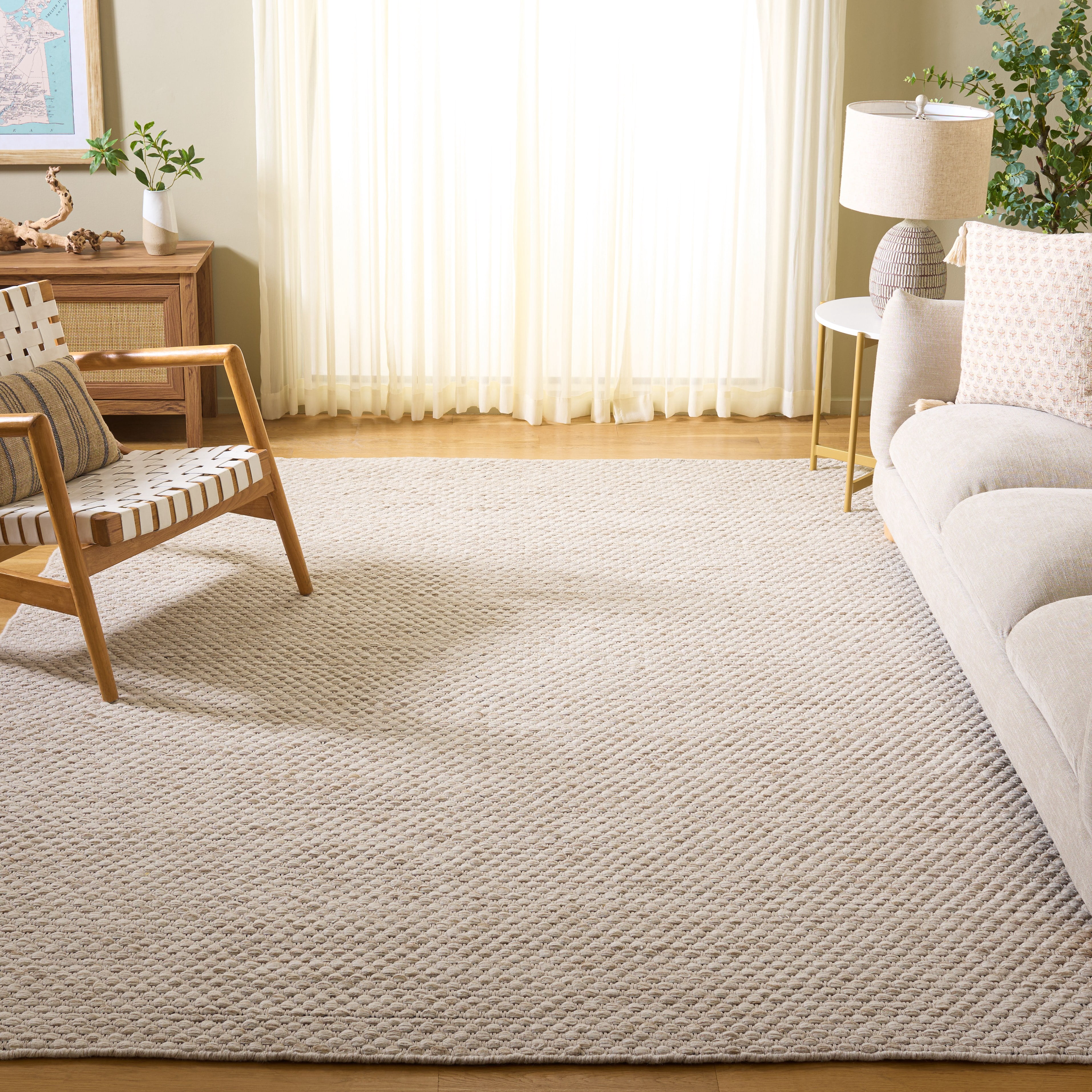 Safavieh Vermont Brigham Solid Color Area Rug, Beige/Ivory, 4' x 6'