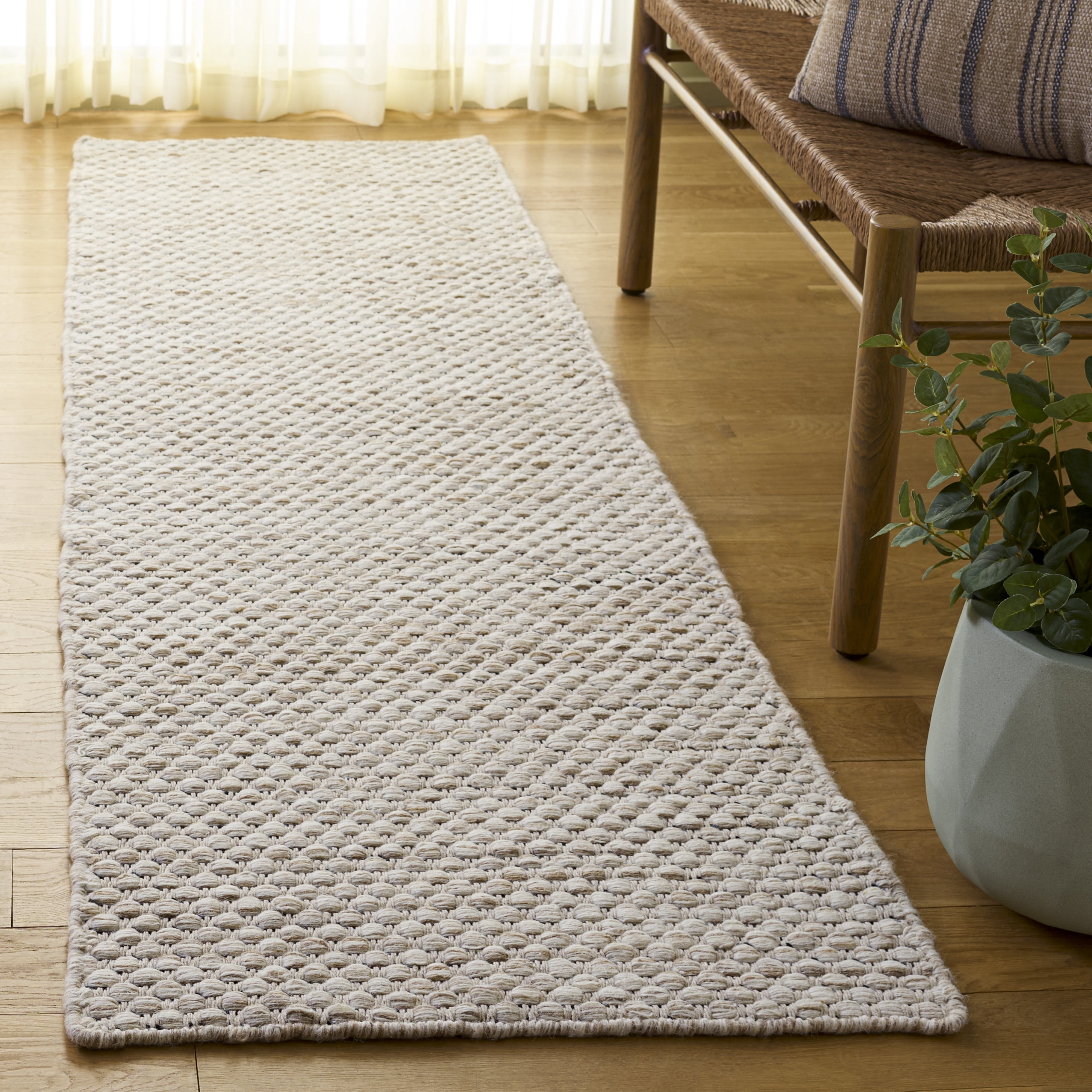 Safavieh Vermont Brigham Solid Color Runner Rug, Beige/Ivory, 2'3" x 8'