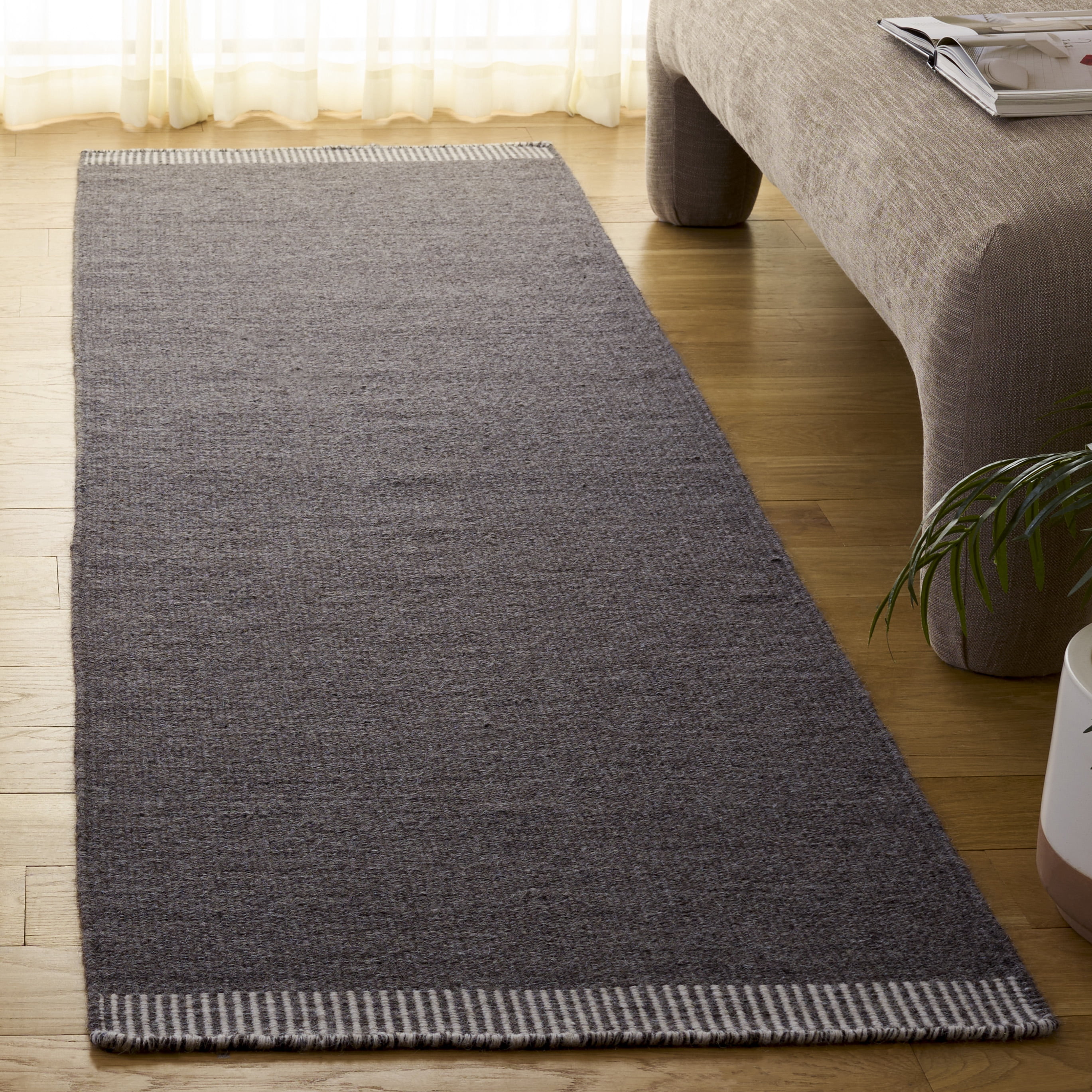 Safavieh Vermont Devon Solid Color Runner Rug, Dark Gray/Ivory, 2'3" x 8'