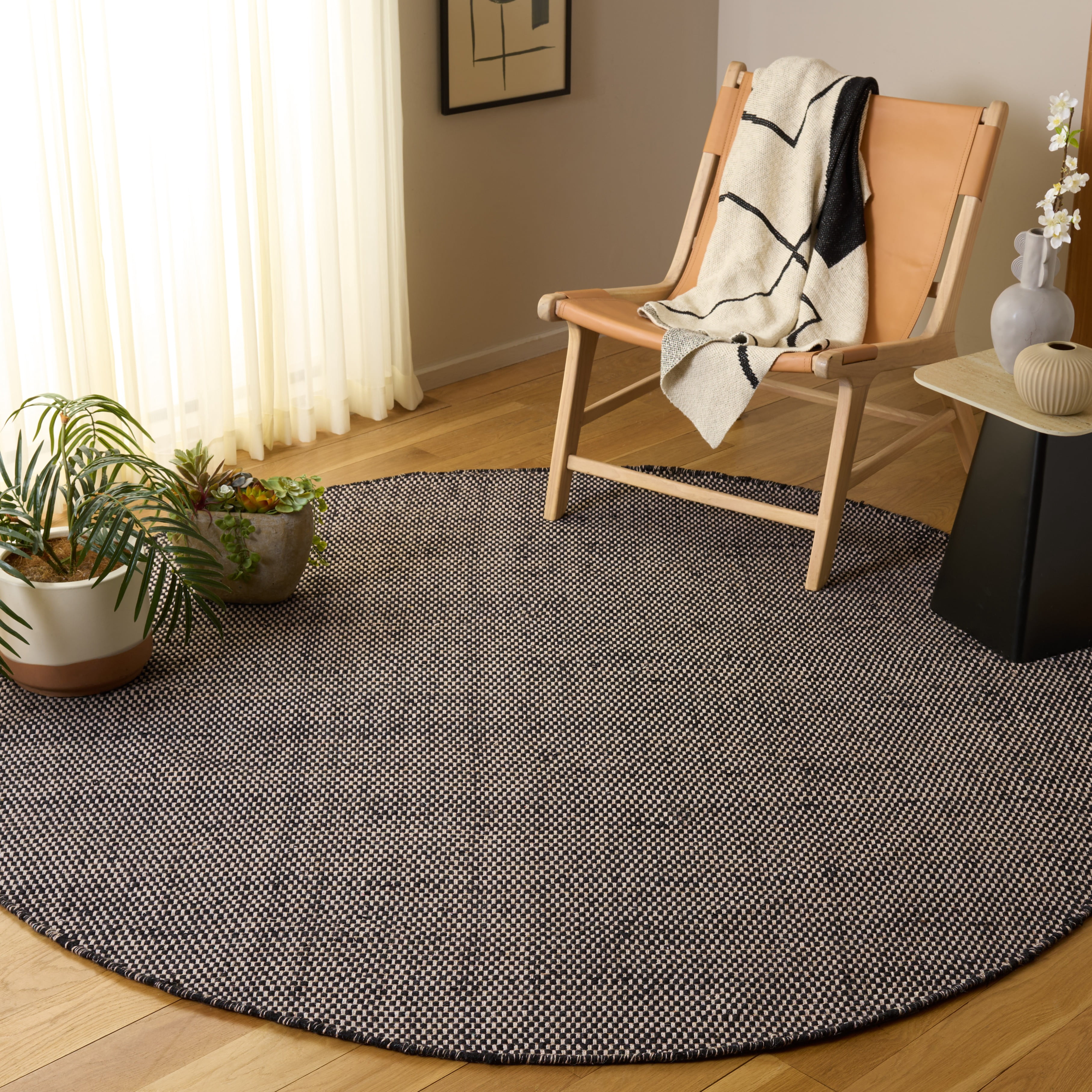 Safavieh Vermont Zarif Distressed Dotted Area Rug, Black, 7' x 7' Round