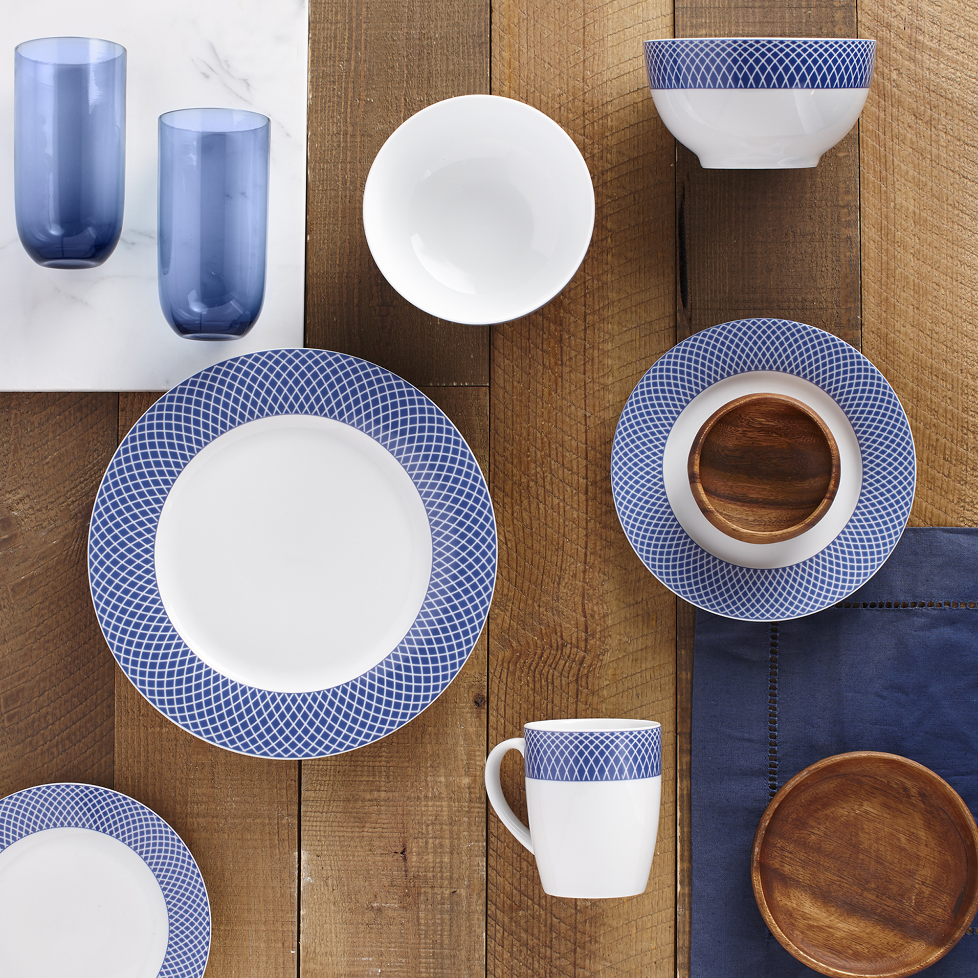 Safdie & Co. 16-Piece Porcelain Dinnerware Set, Blue, Diamond - image 1 of 2