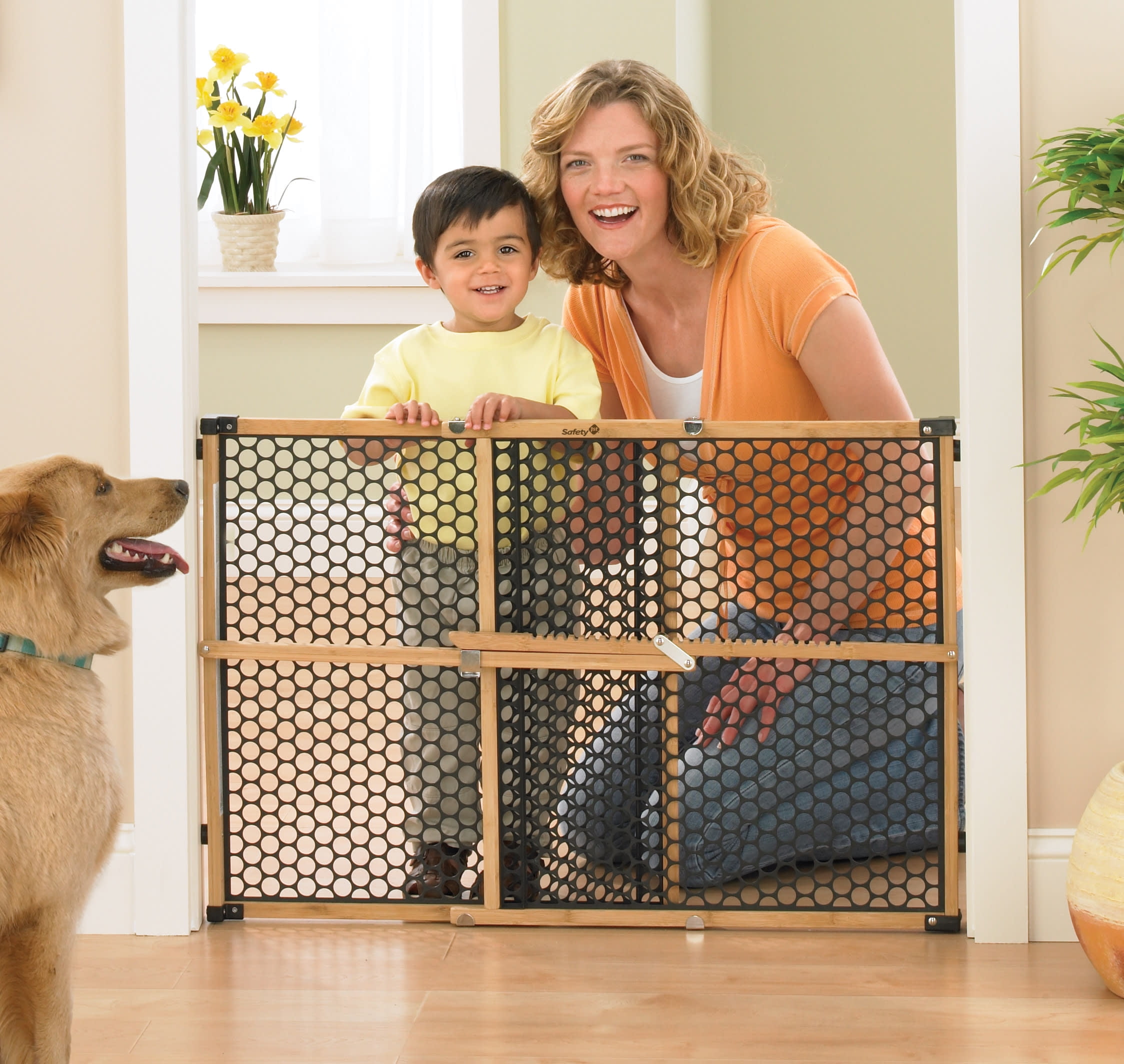 Safety 1st Bamboo and Black Retractable Child Safety Gate