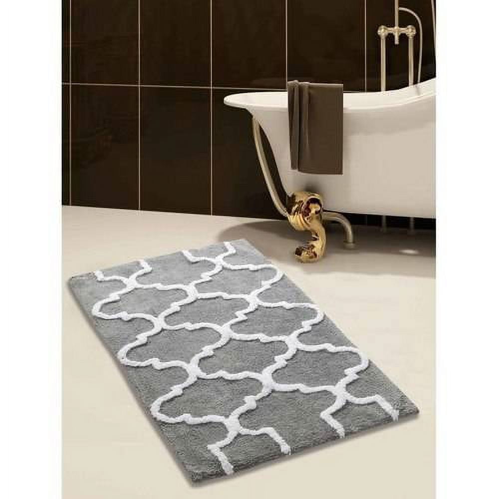 Saffron Fabs 36x24 Inch Geometric Cotton Bath Rug in Grey/White