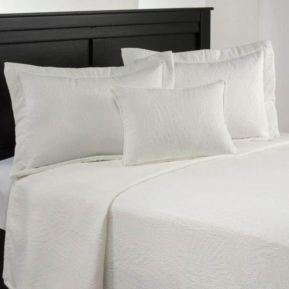 Sagamore Matelasse Throw Bedspread - Queen 96x114" Unquilted