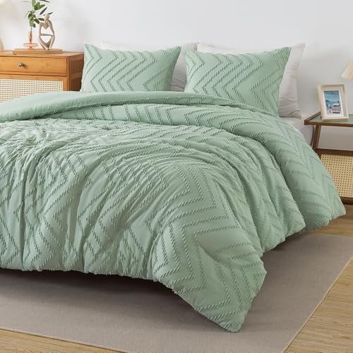 Sage Green King Comforter Set, Boho Soft Fluffy Warm Lightweight Bedding Comforter Sets for King Bed, 3 Pieces Light Green Chevron Tufted Aesthetic Microfiber Lightweight Comforter Set