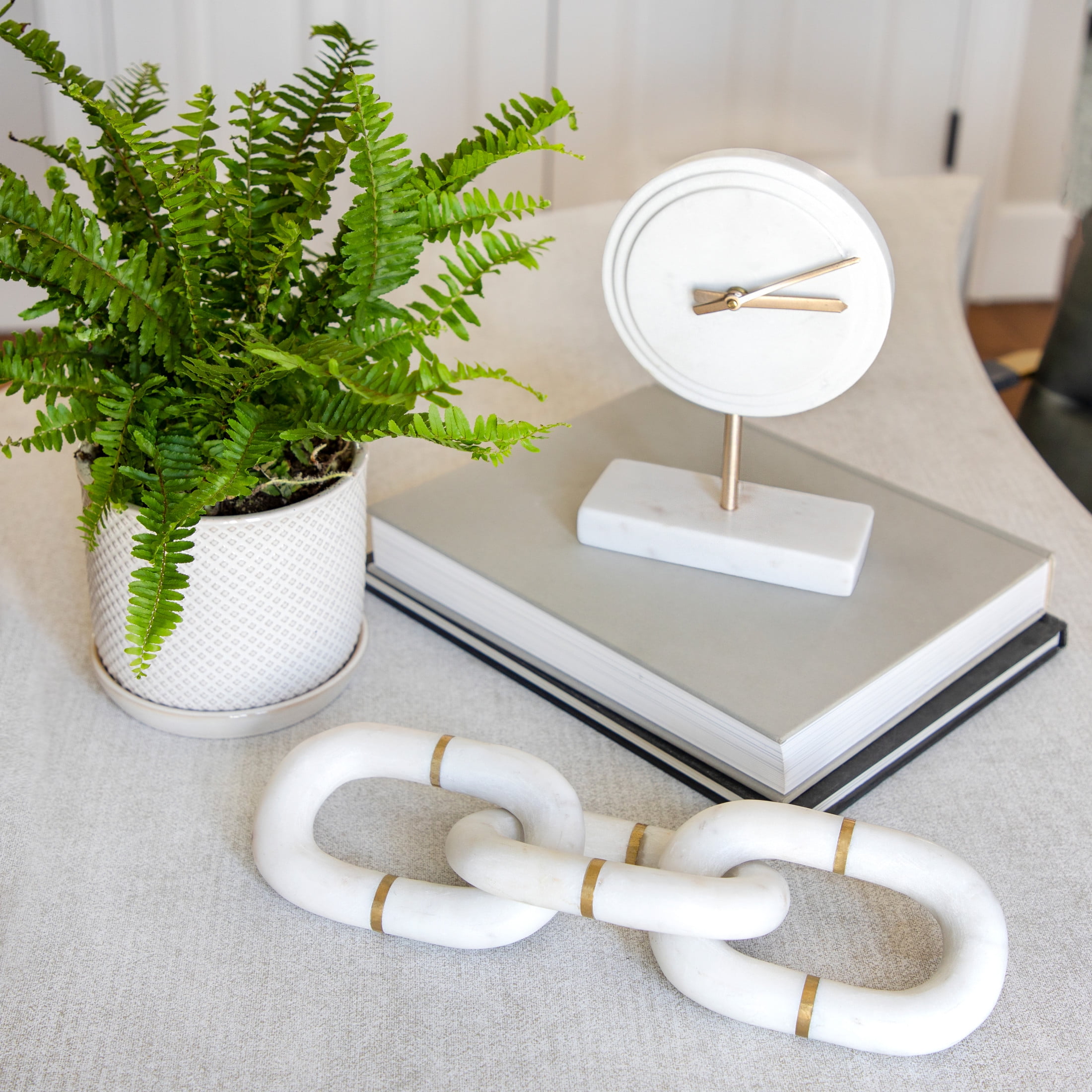 Sagebrook Home 12912-15 Decorative Ceramic Spike Candle Holder, 4 x 4 x 16 inches, White/Silver Sagebrook Home 12912-15 Decorative Ceramic Spike Candle Holder, 4