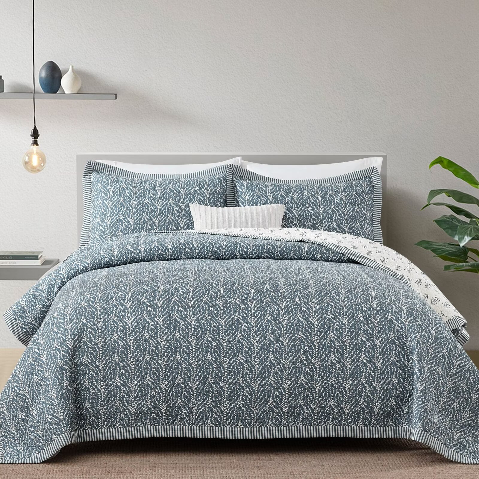 Queen Size Green and Gray Cotton Reversible Quilt Set