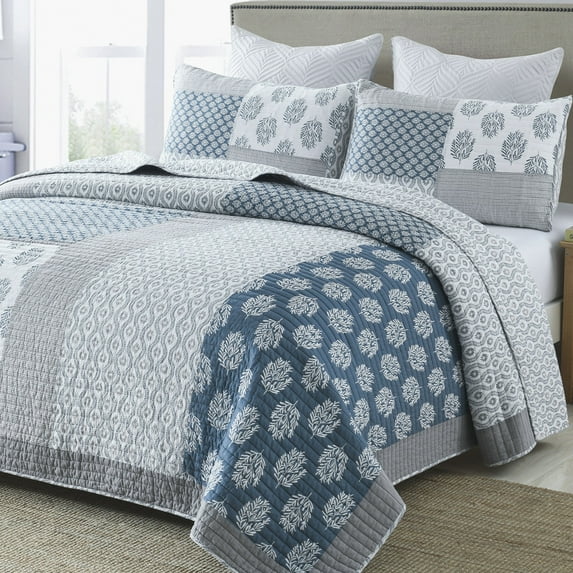 SahSahCasa Quilt Set King Size - 100% Cotton Lightweight King Quilt, Patchwork Farmhouse Floral King Comforter Quilted Bedspread, Blue Grey White Reversible Quilt Bedding Set All Season, 3 Pieces