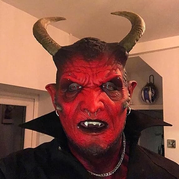 Sahpxhe Halloween Scary Mask, Indoor Horror Devil Realistic Gift Toy Scary Props for Living Room Yard Party Decor Multicolor