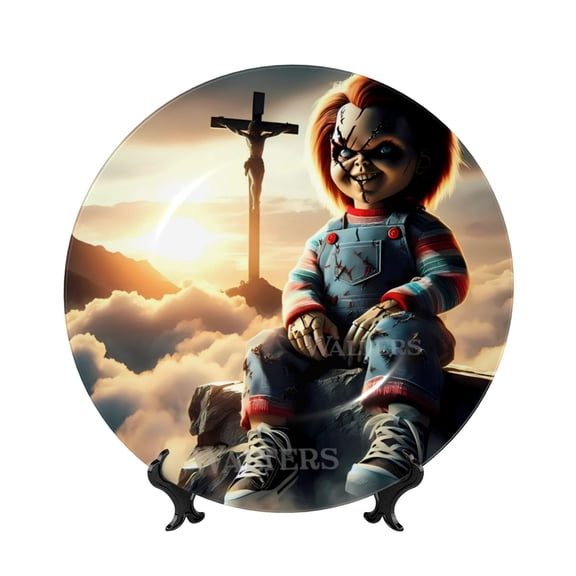 Saiise Chucky Print Bone China Decorative Plate Ceramic Decorative Plates with Display Stand Handmade Ceramic Wall Art Decor for Home Kitchen Bedroom Decorative-6in
