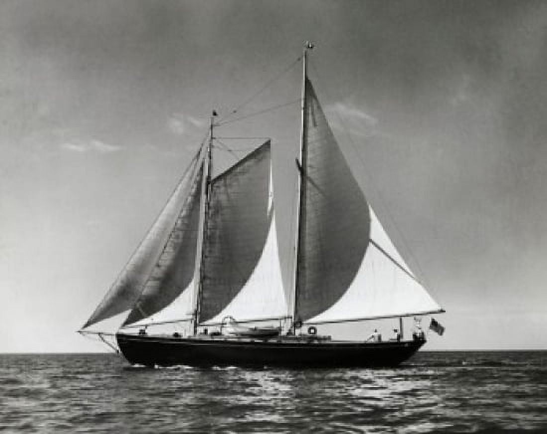 Sailboat in the sea Canvas Art - (18 x 24)