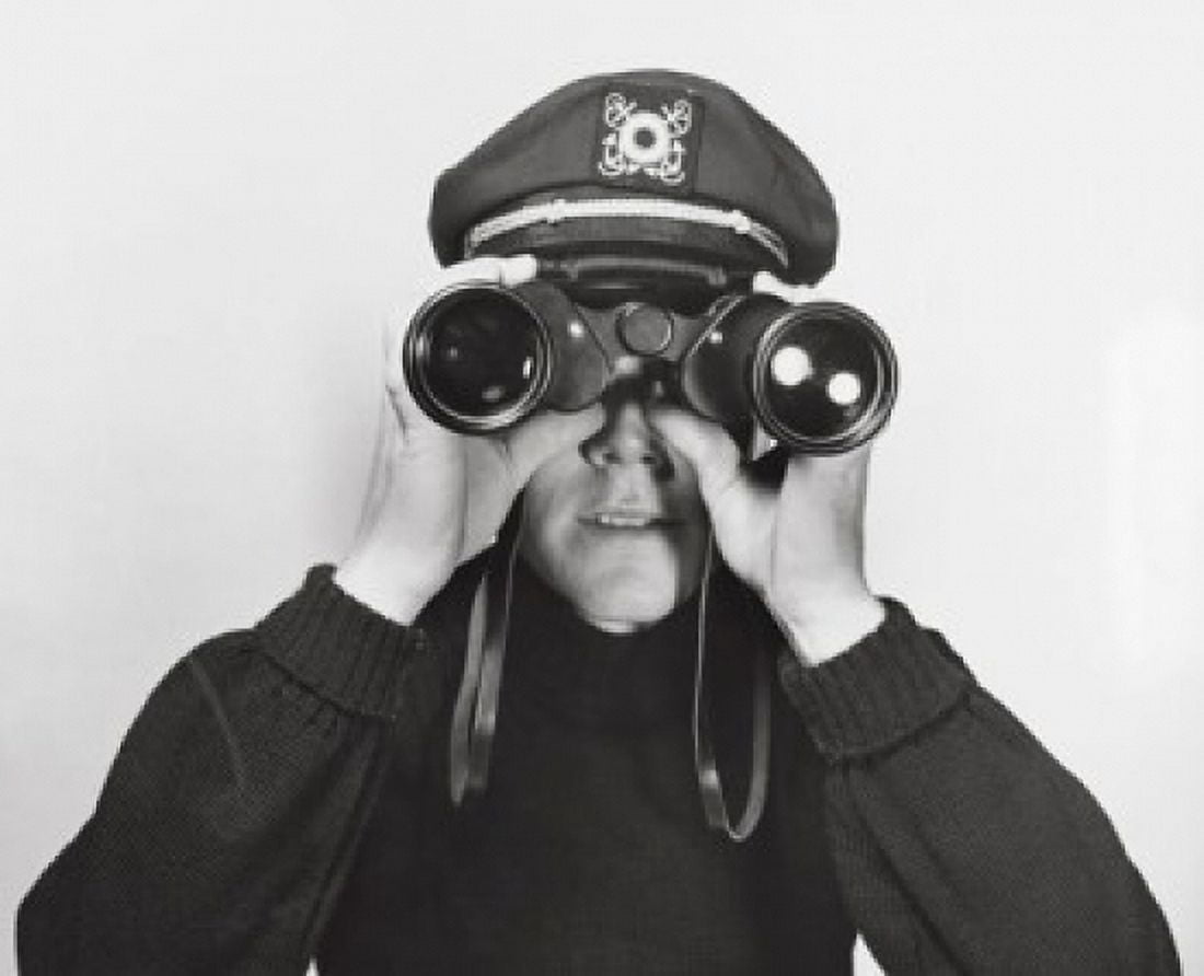 Sailor looking through binoculars Canvas Art - (24 x 36)