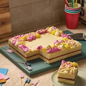Sainsbury's 1.36kg Pink Iced Madeira Traybake Celebration Cake, Taste the Difference (Pack of 2)