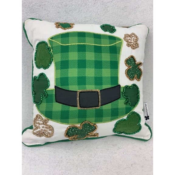 Saint Patricks Day Leprechaun Hat With Shamrocks Pillow