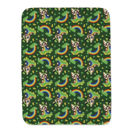 Saint Patricks Kitten Rainbows Blanket -Image by Shutterstock,