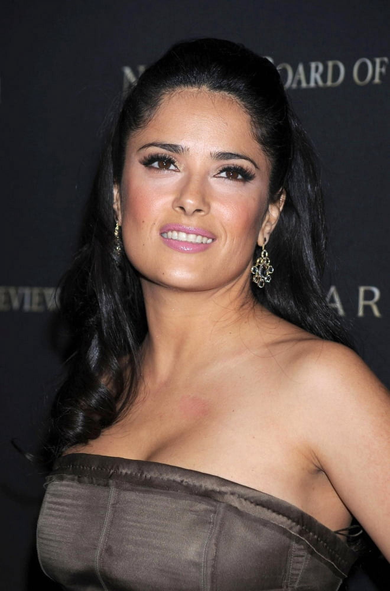 Salma Hayek At Arrivals For National Board Of Review Of Motion Pictures 2008 Awards Canvas Art - (16 x 20)