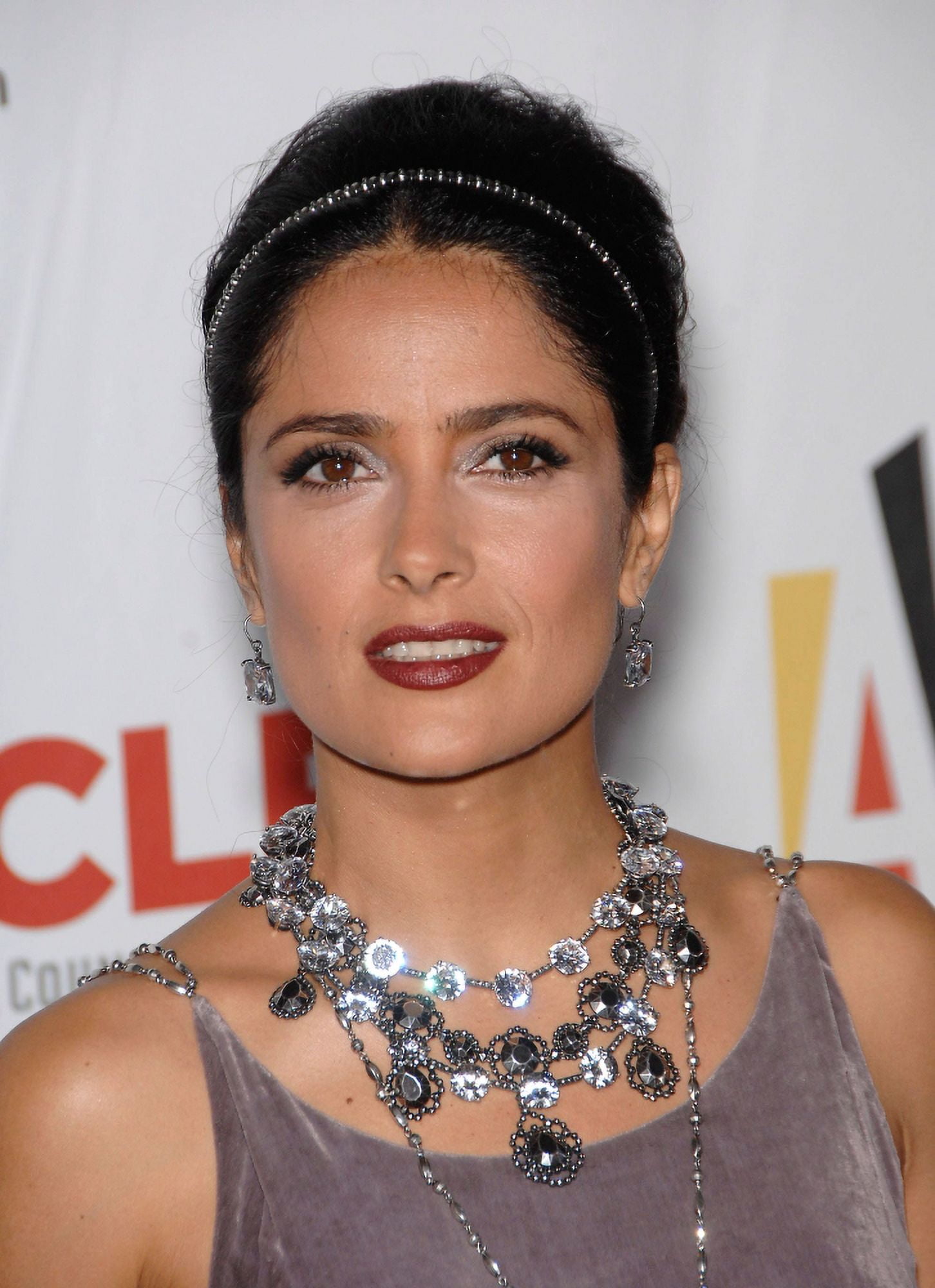 Salma Hayek At Arrivals For The Nclr 2009 Alma Awards Canvas Art - (16 x 20)