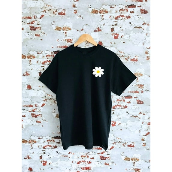 Sam Soft Floral Daisy T-Shirt Spring And Summer Garden Style Unisex Unisex Cotton Tee, Full Size S-5XL