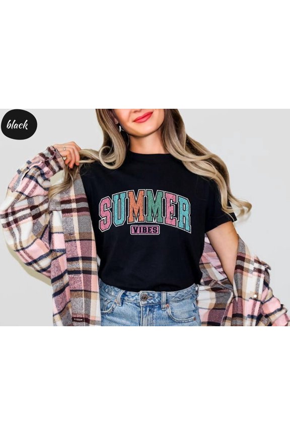 Summer Vibes Shirt, Retro Summer Tee, Hello Summer T-shirt, Beach Vibes Sweatshirt, Preppy Fruit Shirt, Strawberry Tee, Bright Summer Shirt
