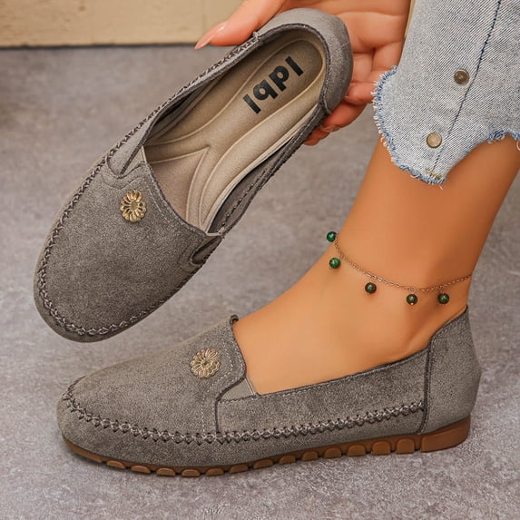 Samdudou Womens Loafers Casual Slip On Flat Shoes Closed Toe Faux Suede Moccasins with Metallic Flower Embellishment for Daily Work