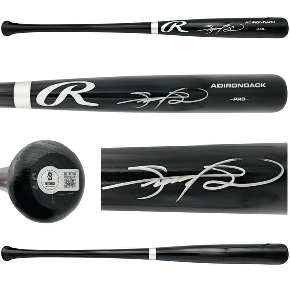 Sammy Sosa Autographed Black Rawlings Adirondack Pro Baseball Bat Chicago Cubs Beckett BAS Witness 235463