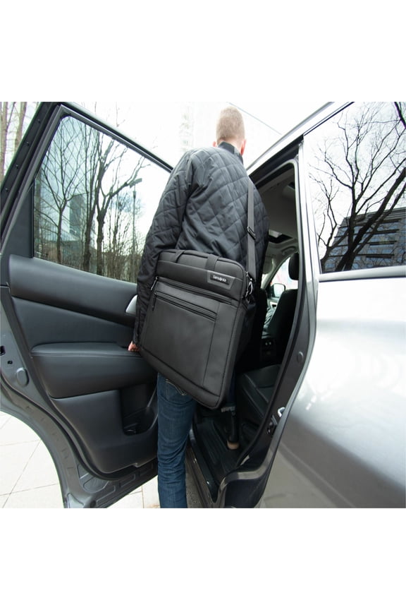 Classic Business 2.0 Carrying Case (Briefcase) for 15.6" Notebook, Tablet, Black