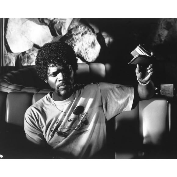 Samuel L.Jackson As Jules In Diner With Wallet Pulp Fiction 24x36 Classic Hollywood Poster