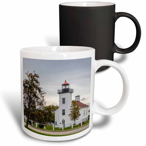 3drose, Sand Point Lighthouse in Escanaba, Michigan Usa, 11oz Magic Transforming Mug
