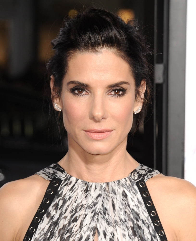 Sandra Bullock At Arrivals For Our Brand Is Crisis Premiere Canvas Art - (16 x 20)