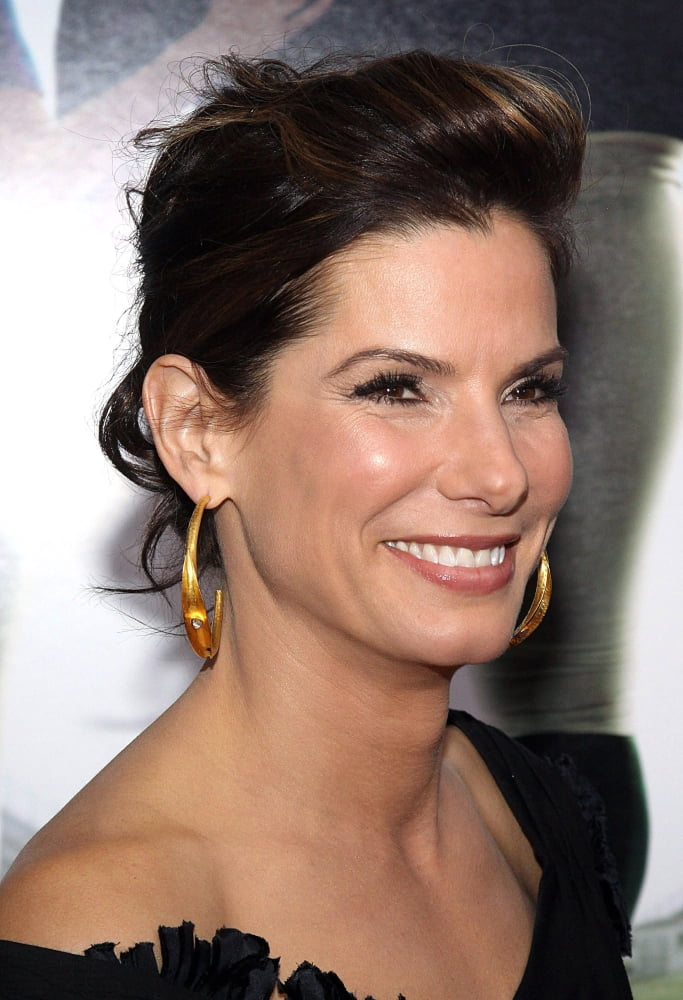 Sandra Bullock At Arrivals For The Blind Side Premiere Canvas Art - (16 x 20)