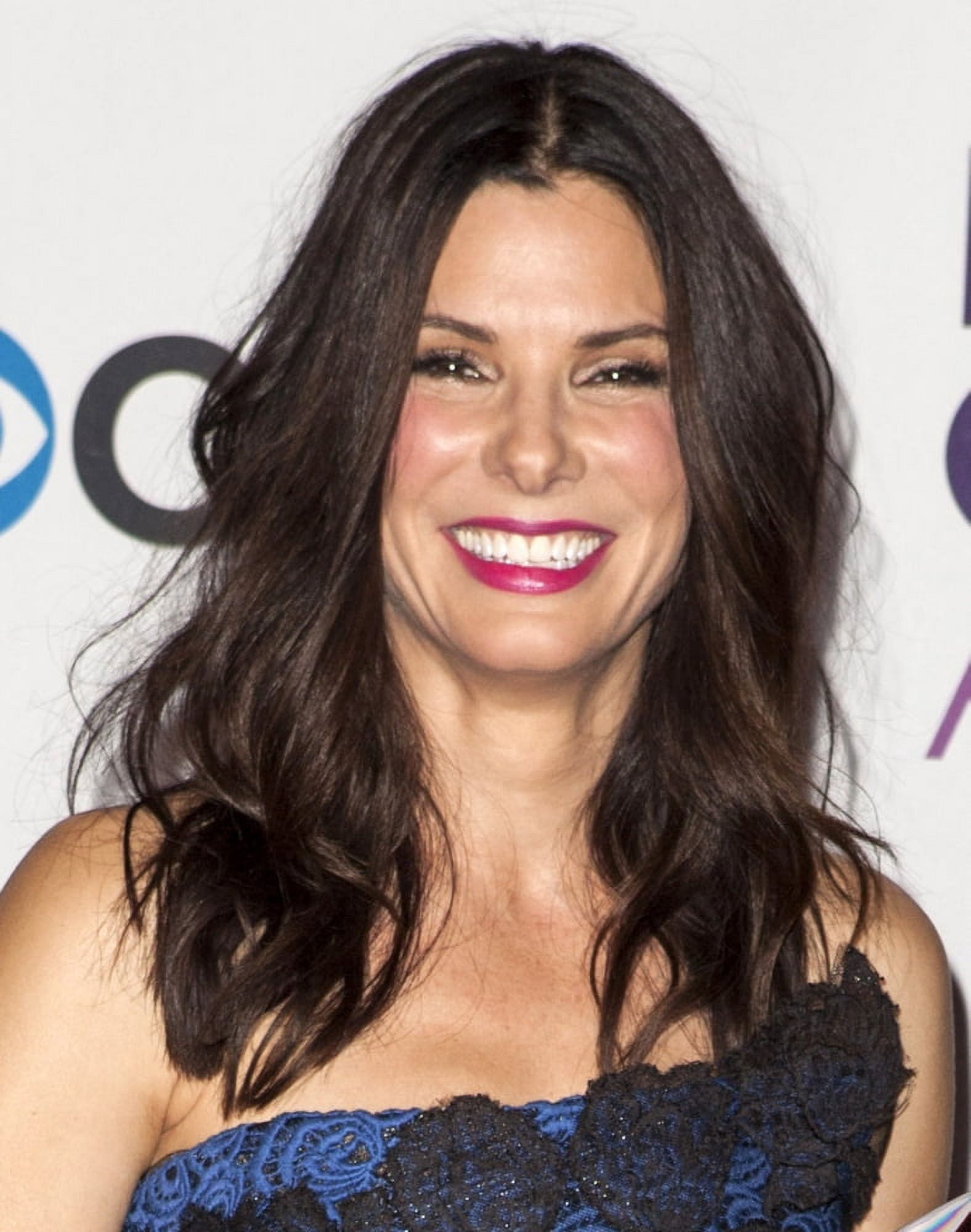 Sandra Bullock In The Press Room For The 39Th Annual PeopleS Choice Awards - Press Room Canvas Art - (16 x 20)