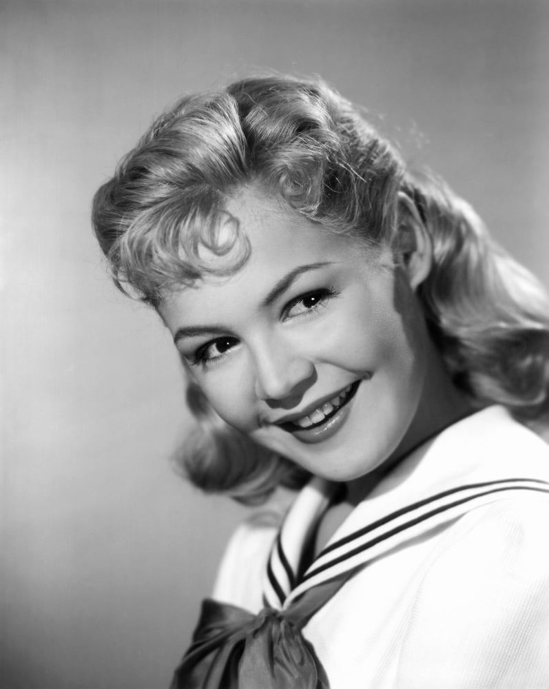Sandra Dee Canvas Art - (16 x 20)