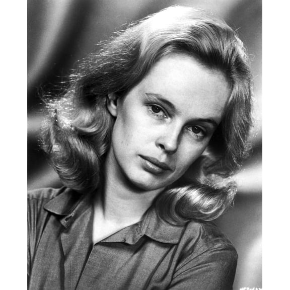 Sandy Dennis Curly Hair Close Up Portrait Photo Print (8 x 10)