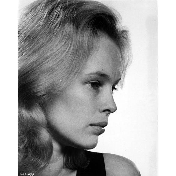 Sandy Dennis Side View Pose Black and White Close Up Portrait Photo Print (24 x 30)
