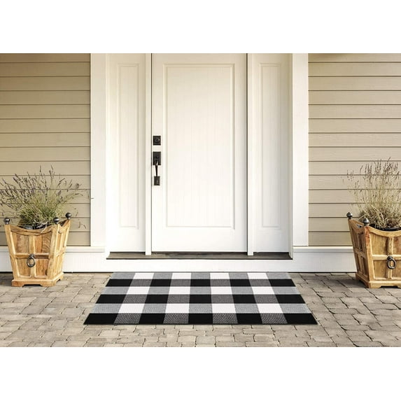 Sanmadrola 24''x36'' Cotton Buffalo Plaid Rug Black and White Check Rugs Hand-Woven Indoor or Outdoor Rugs for Layered Door Mats Washable Carpet for Front Porch Kitchen Farmhouse Entryway