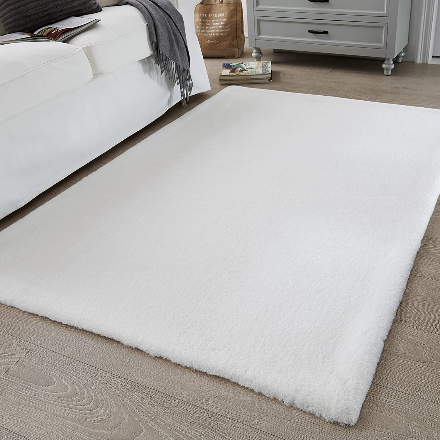 Sanmadrola 4x6 Soft, Cozy & Fuzzy Faux Rabbit Fur Area Rug for Bedroom ...