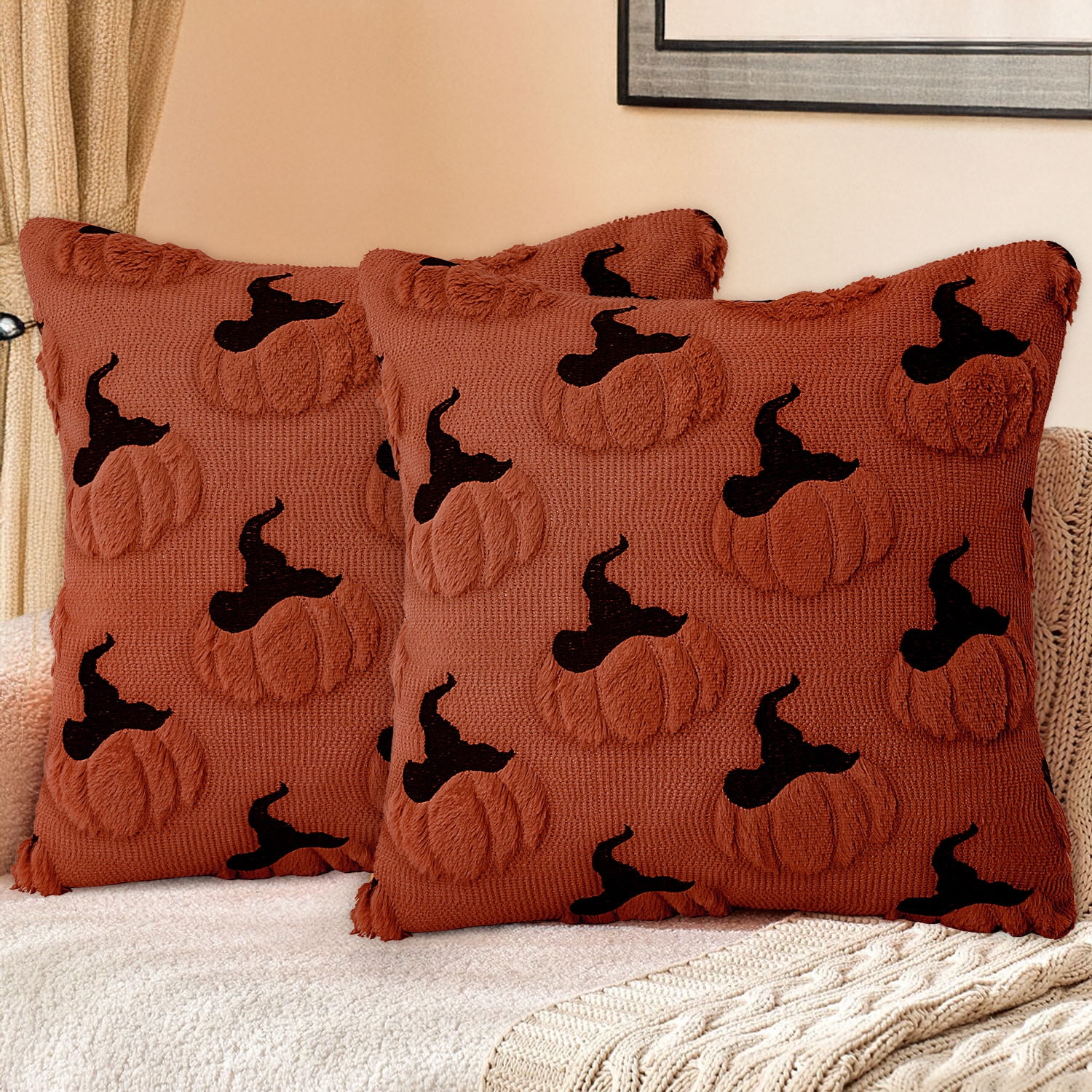 Sanmadrola Fall Pillow Covers 18x18 Throw Pillow Cases Set of 2 Halloween Thanksgiving Autumn Decorations Pumpkin Soft Plush Faux Fur Wool Couch Cushion Case for Sofa Bedroom Living Room Home Decor