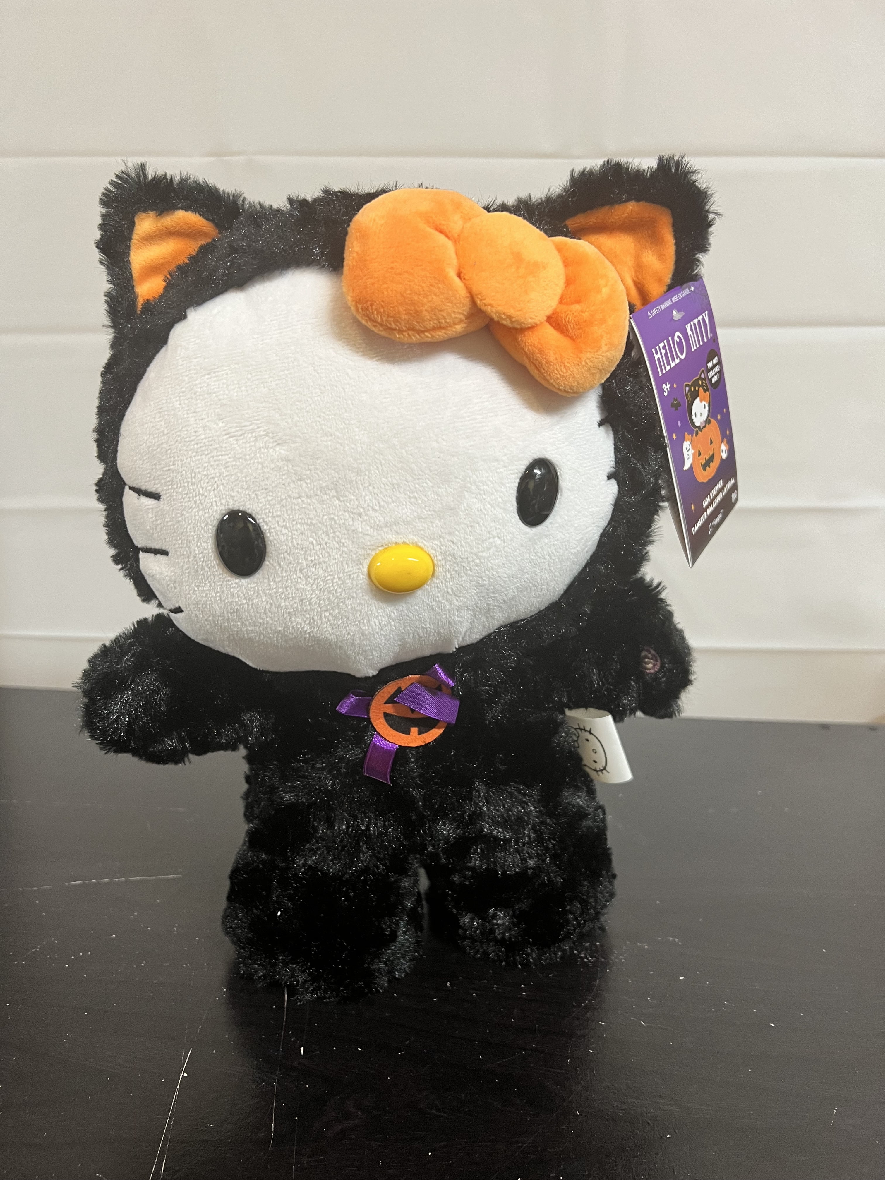 【限定品】HELLO KITTY \"BLACK SERIES\"　3体セット NEW ARRIVALS: HELLO KITTY 