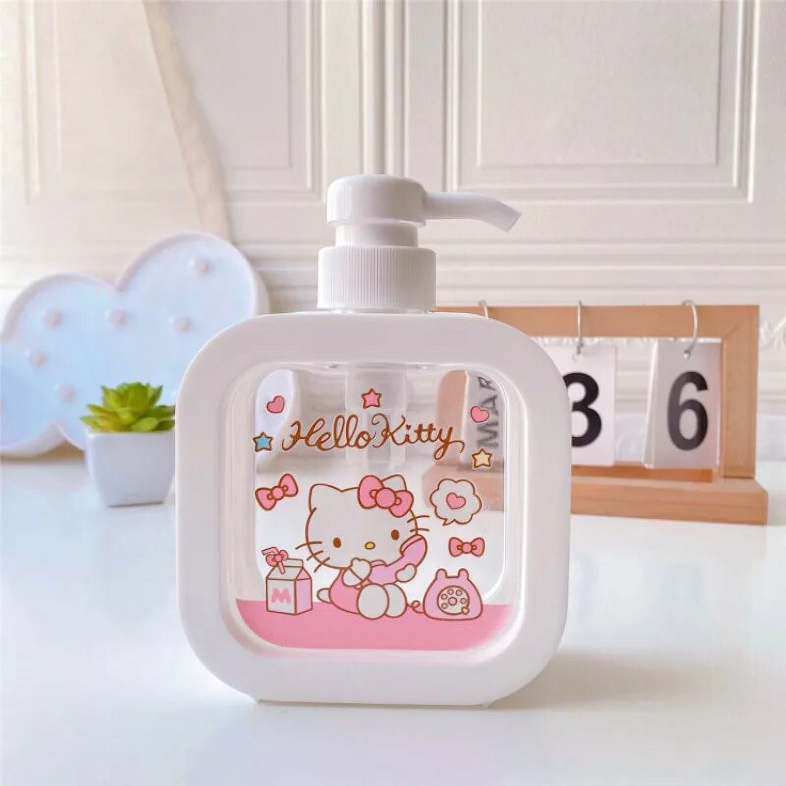 Sanrio Hello Kitty Kuromi Cinnamoroll My Melody Refillable Bottles