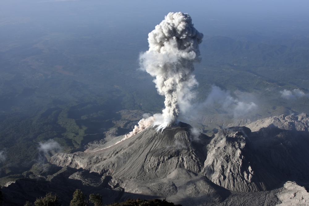 Santiaguito ash eruption Guatemala Canvas Art - Martin RietzeStocktrek Images (34 x 23)