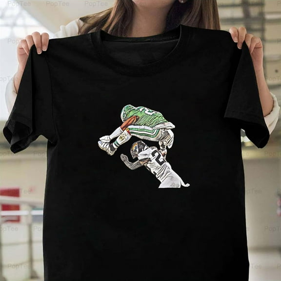 Saquon Barkley A Hurdle Backwards Jump A Football Player T-Shirt V60786 Unisex, up to 5XL