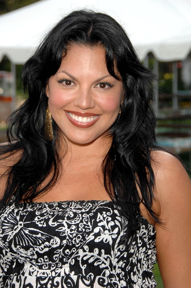 Sara Ramirez At Arrivals For The Bow Wow Wow Celebrity Fundraiser For