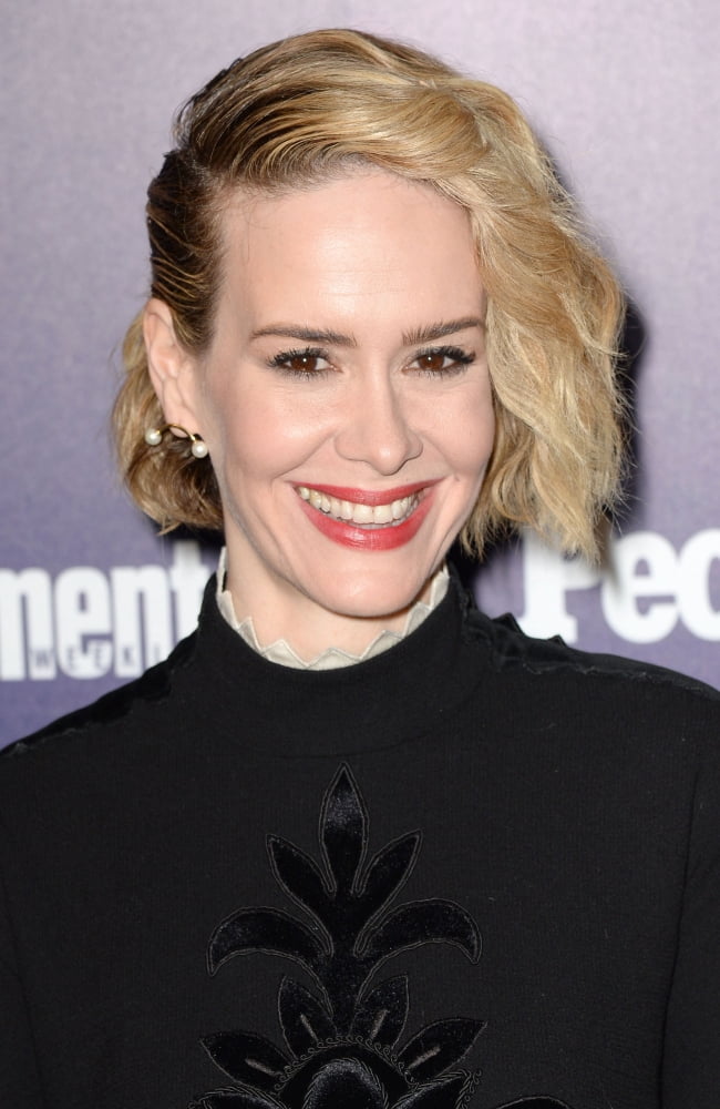 Sarah Paulson At Arrivals For Entertainment Weekly And People Upfronts Party Canvas Art - (16 x 20)