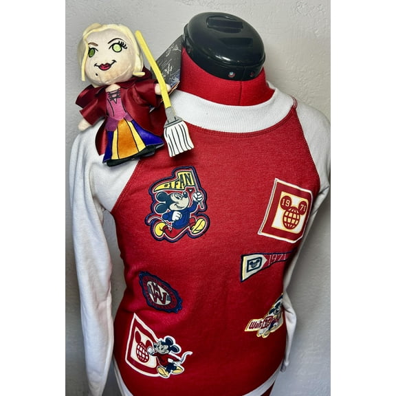 Sarah Sanderson Custom Shoulder Pal Plush - Disney Hocus Pocus