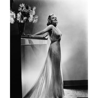 Saratoga Jean Harlow In A Gown By Dolly Tree 1937 Photo Print (16 x 20)
