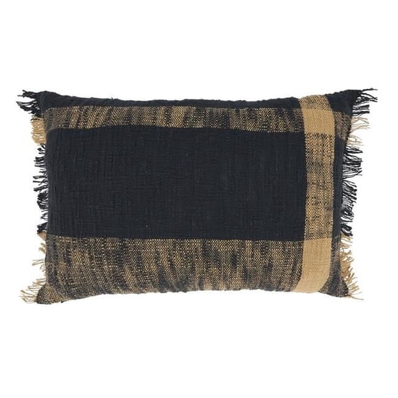 Saro Lifestyle Oversized Plaid Pattern Poly Filled Throw Pillow