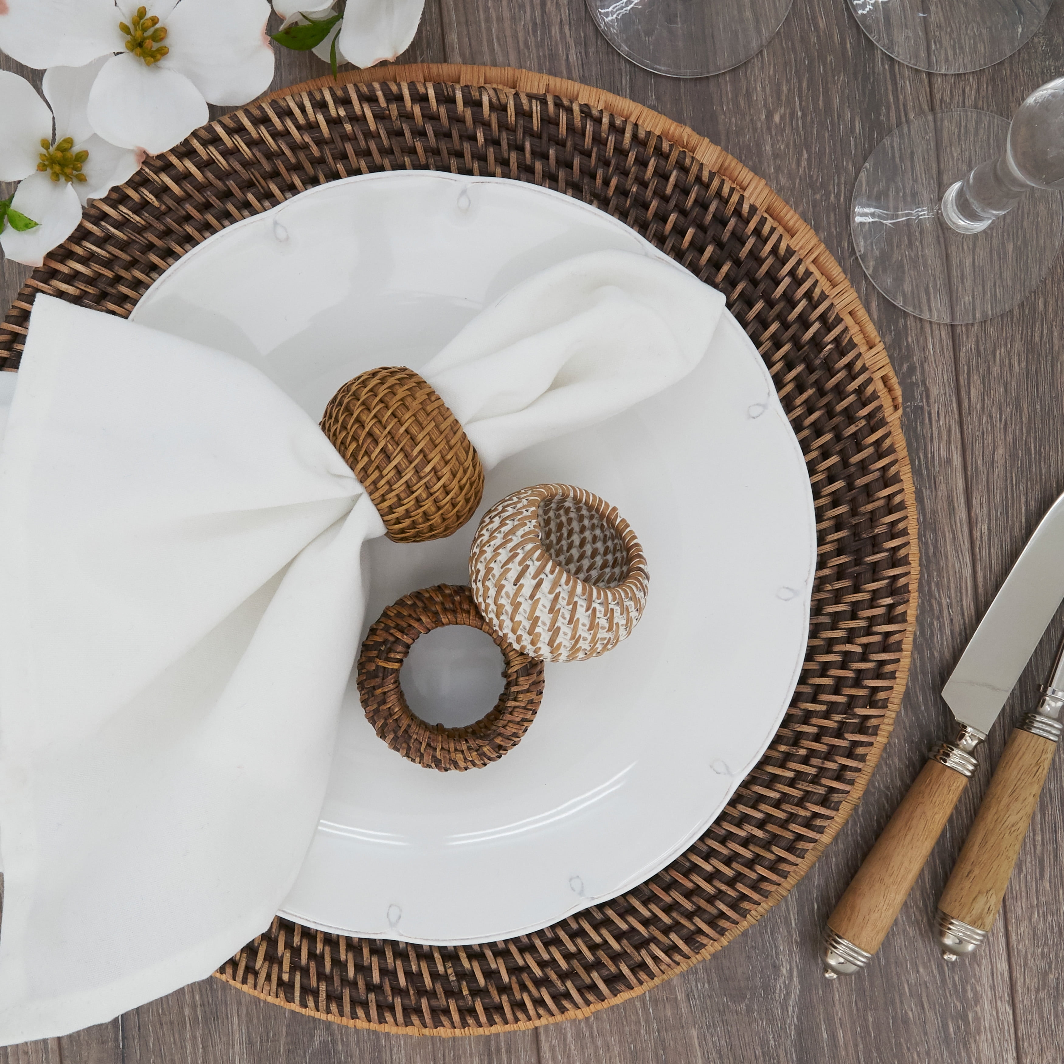 Set of 4 Brown Woven Rattan Napkin Rings